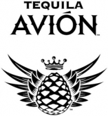 Фото: Логотип текилы «Tequila Avion».