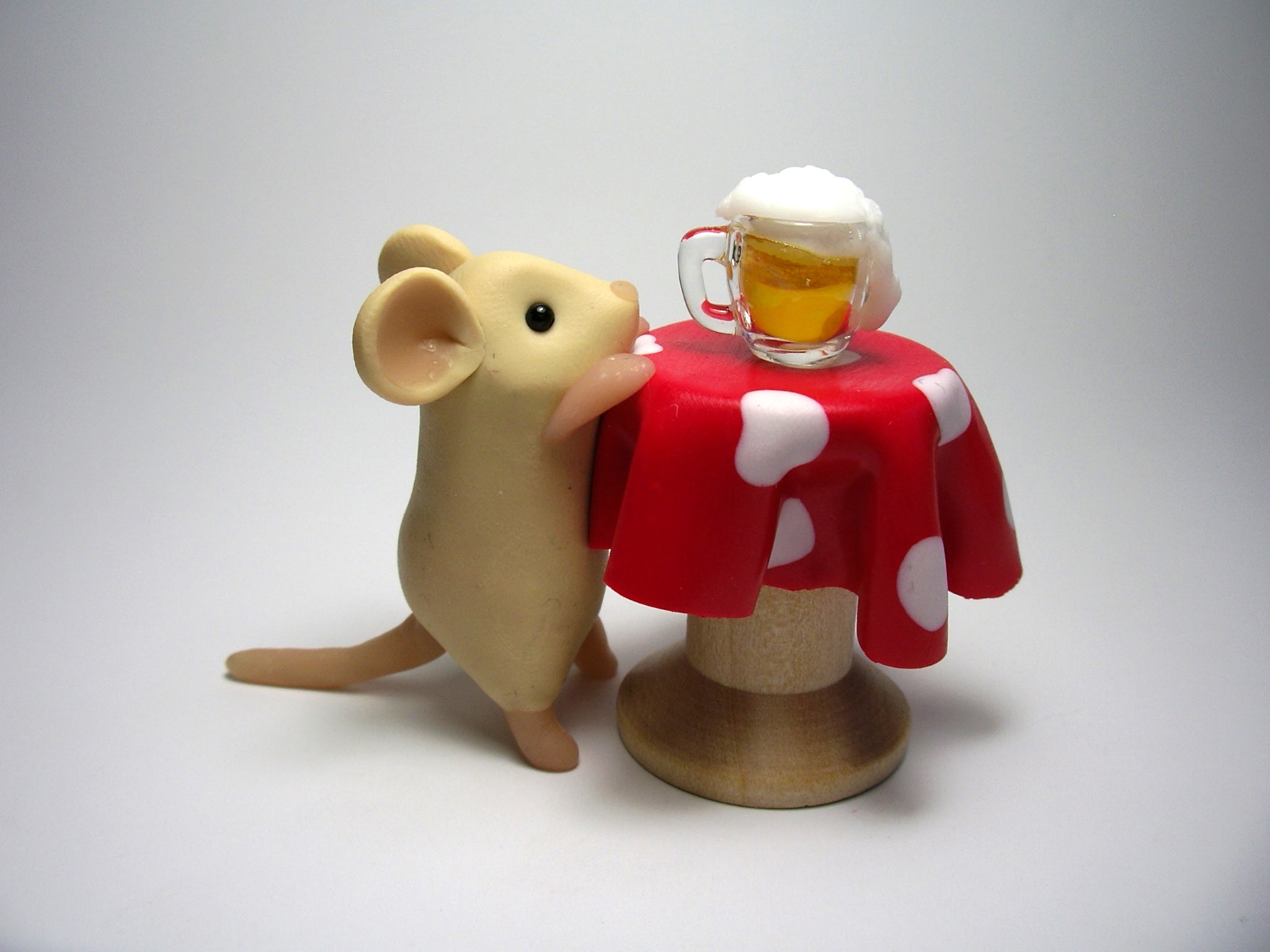 Фото: Мышь и пиво.