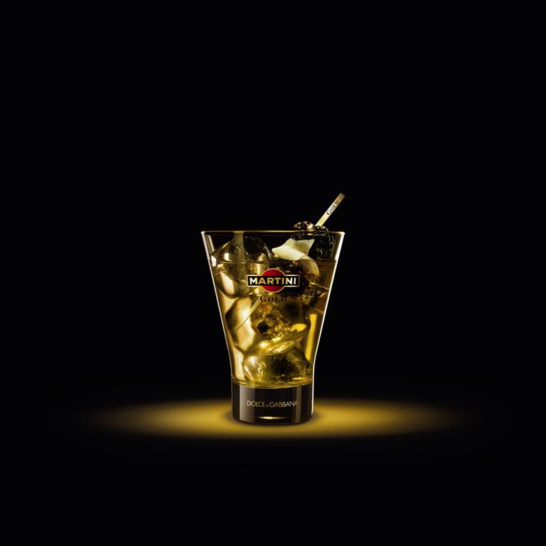Фото: коктейль Martini Gold on Ice