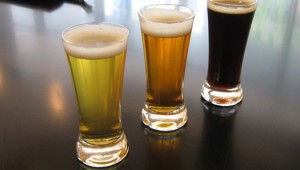 Фото: три бокала пива