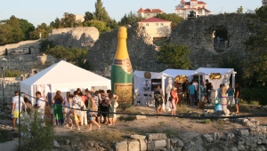 Фото: Открылся первый международный фестиваль винного искусства «ART WINE FEST 2012»