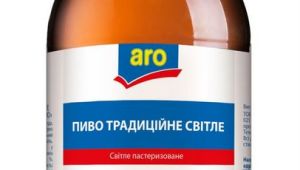 Фото: Privat label от «Carlsberg Ukraine» — «Традиційне Світле» торговой марки «Aro».