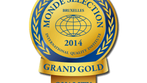 Фото: «Monde Selection 2014» принес водке «Russian Diamond» — «Grand Gold Quality Award».